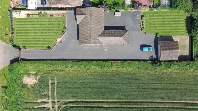 3 bed Detached for sale Image 4