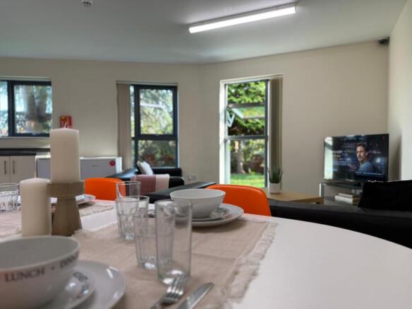 Longdales Lodge Dinng.jpeg