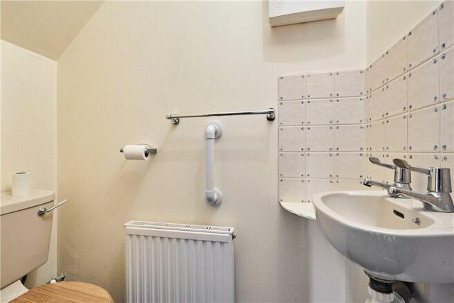 4 bed Detached for sale Image 7