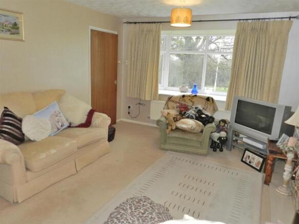 Lounge/Sitting Room