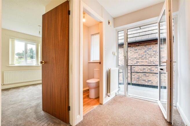 Hallway & Wc