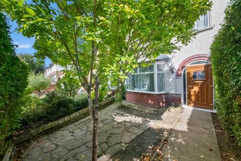 Queens Avenue, Greenford, UB6