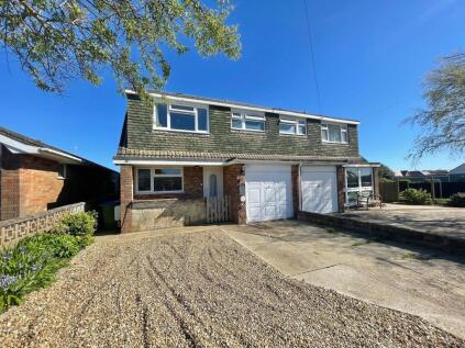 Southview Road, Peacehaven, BN10 8DN
