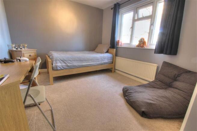 Bedroom 3: