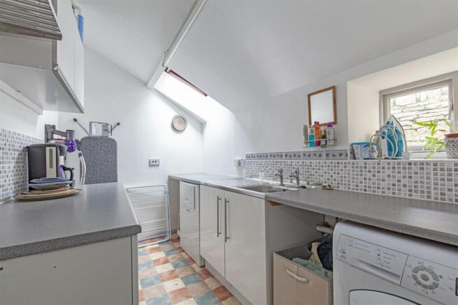 Utility Room-1.jpg