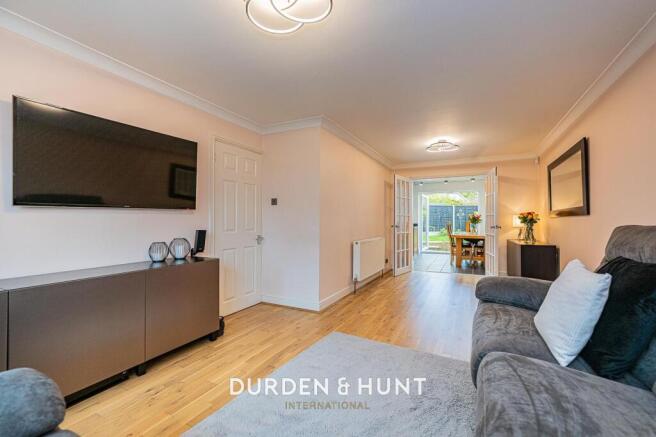 Hawthorn Close, Takeley, CM22 photo 3