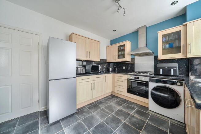 3 bed Terraced for sale Image 6