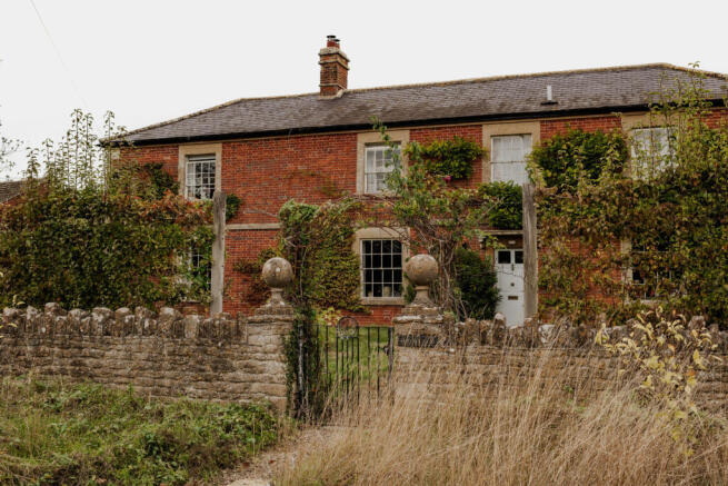 19582765_N74.jpg