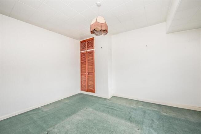 3 bed Semi-Detached for sale Image 10