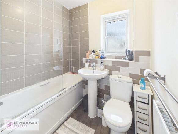 Wilson Avenue, Chelmsley Wood, Birmingham, West Midlands, B37 photo 4