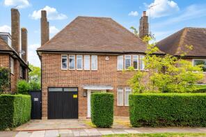 37, Linden Lea, East Finchley, London N2 0RF