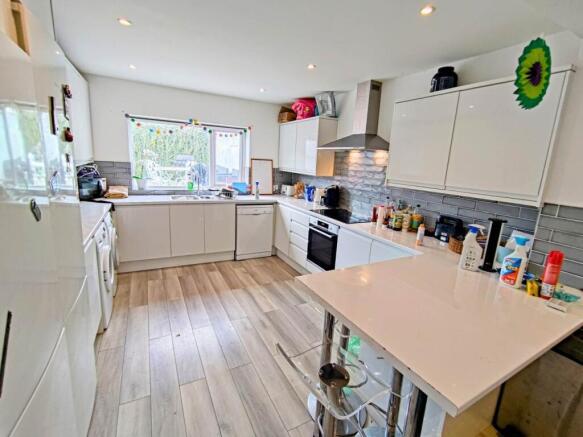 Kitchen (1)