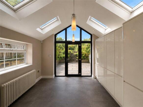 3 bed Detached for sale Image 5