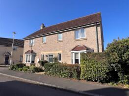 10, The Finches, Bristol BS20 7NE