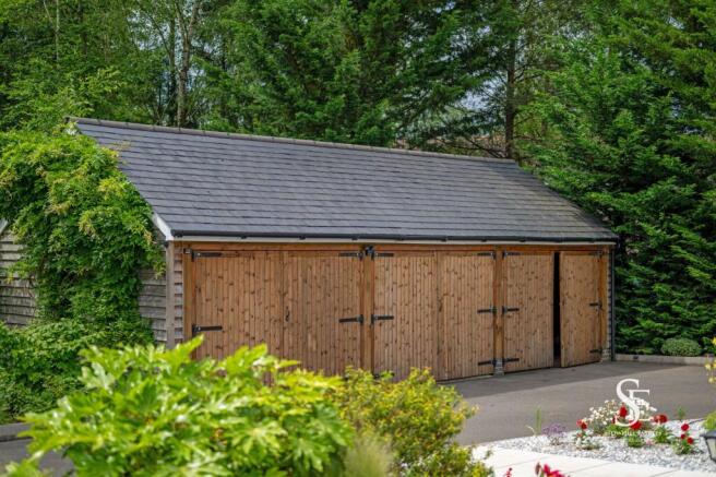 Triple Garage