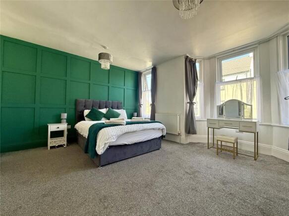 6 bed Terraced for sale Image 6