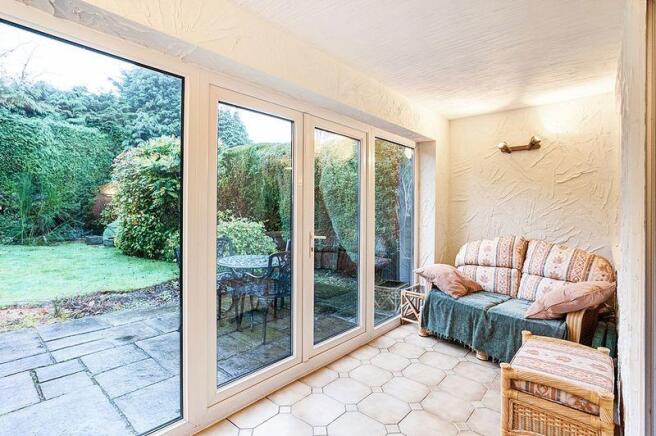 GARDEN ROOM