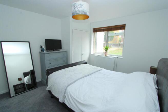 Bedroom1a.JPG