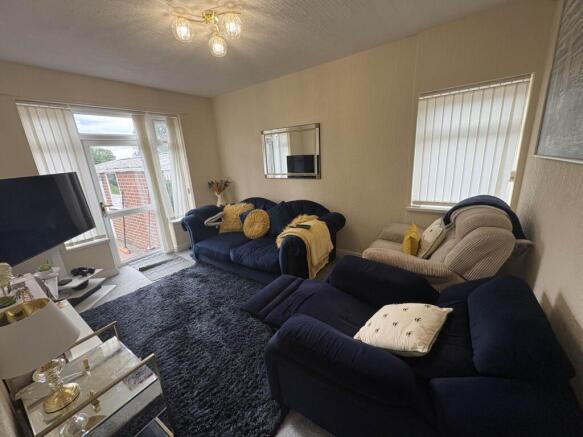 3 bed Semi-Detached Bungalow for sale Image 7