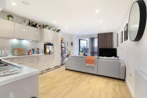 Broome Way, London, SE5