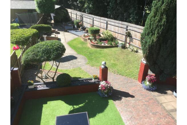 Photo 18