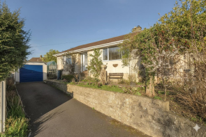 34, Willow Grove, Chippenham SN15 1AR