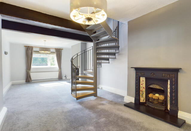 LOUNGE/DINING ROOM