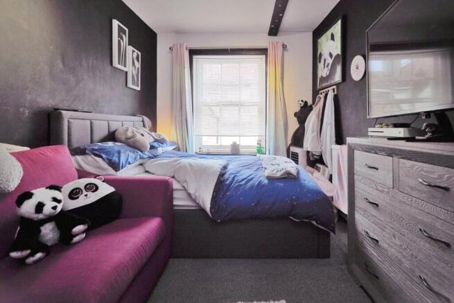 Photo 9