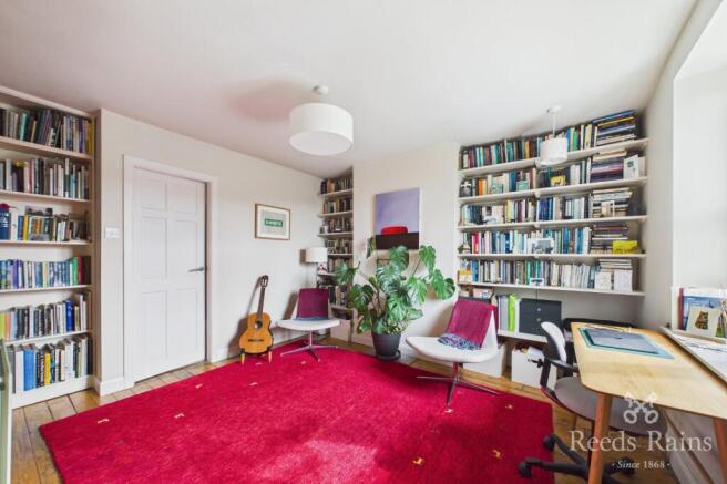 2 bed Semi-Detached for sale Image 11