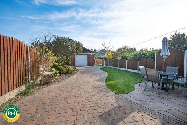 3 bed Semi-Detached for sale Image 11