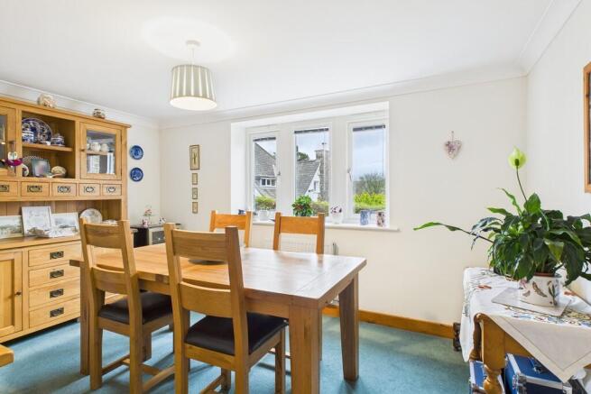 4 bed Detached for sale Image 8