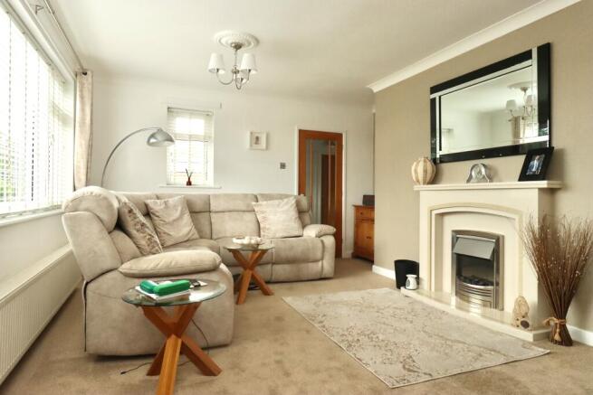 2 bed Detached Bungalow for sale Image 5