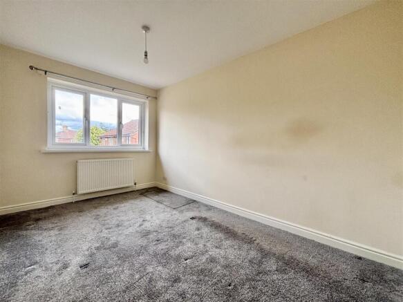 3 bed Semi-Detached for sale Image 11
