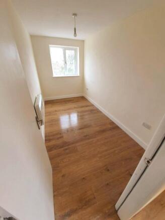 2 bed Apartment to rent Image 6