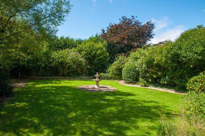 Garden_1.jpg