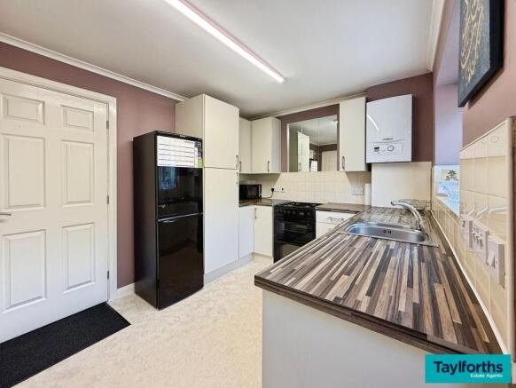 2 bed Terraced for sale Image 5