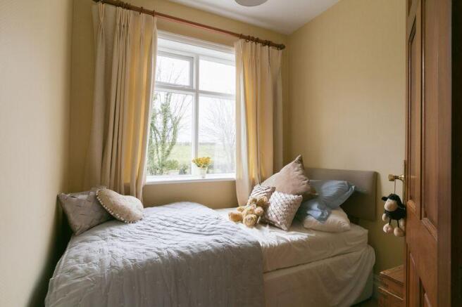 nursery/ hobby room