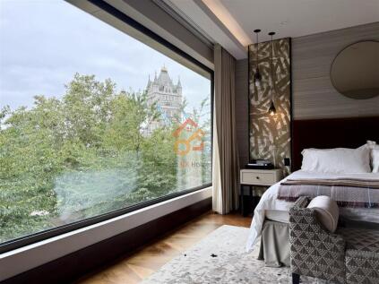 Blenheim House, Crown Square, London SE1