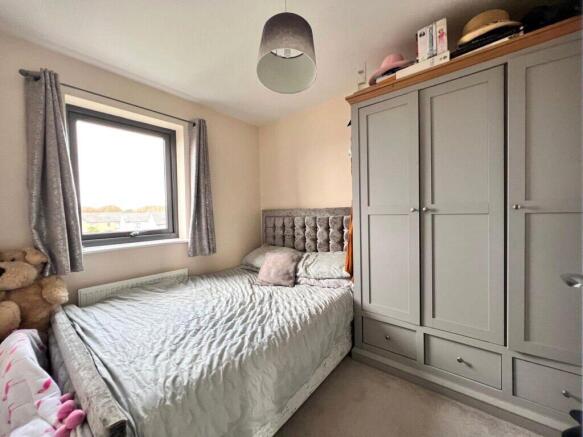 4 bed Town House for sale Image 6