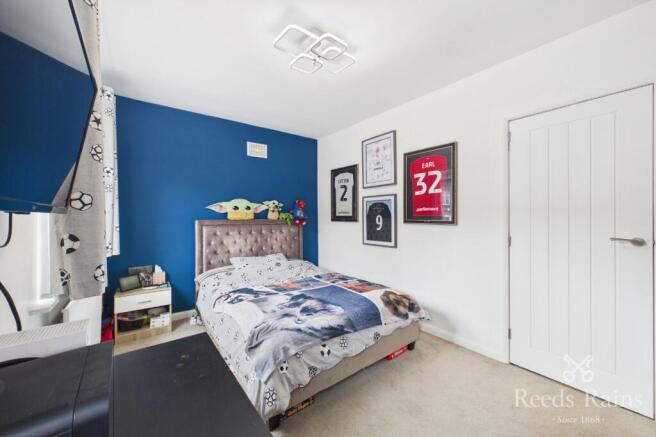 3 bed Terraced for sale Image 9