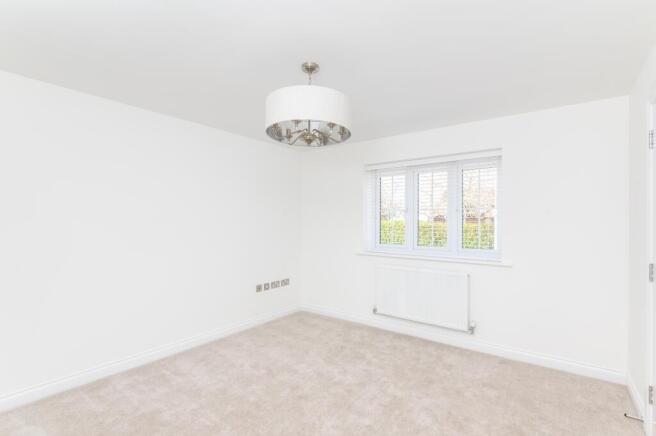 3 bed Semi-Detached for sale Image 7