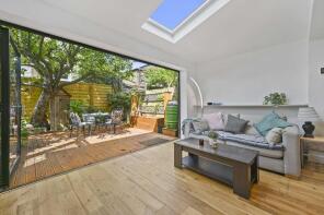 77, Kelmscott Road, London SW11 6PU
