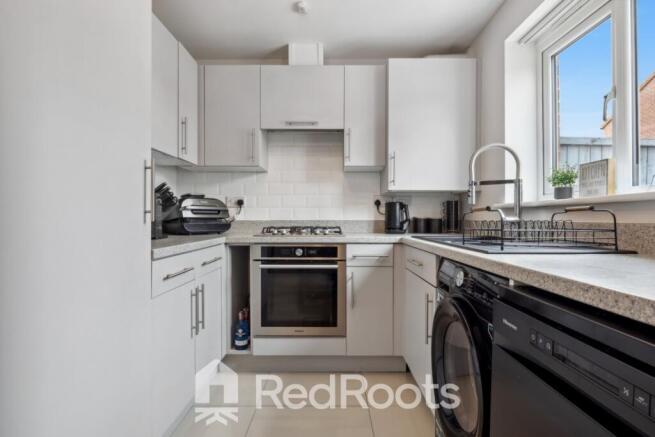 3 bed Semi-Detached for sale Image 10