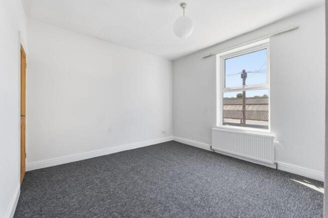 3 bed Terraced to rent Image 11