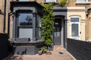 240, Murchison Road, London E10 6LU