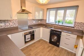 44, Little Lowes Meadow, Lowton WA3 2XB