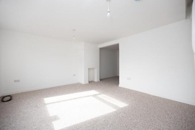 Fleur De Lys Drive, Southwick photo 4