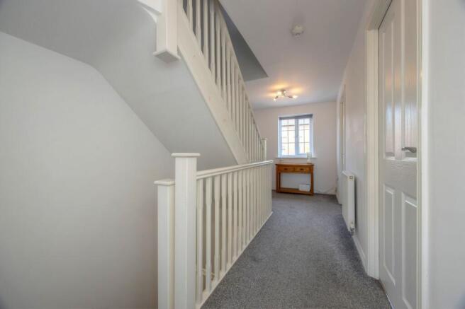 4 bed Semi-Detached for sale Image 11