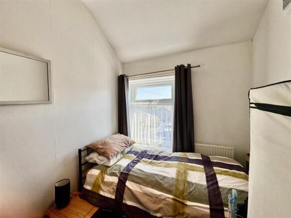 2 bed Terraced for sale Image 10