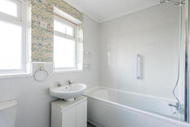 3 bed Terraced for sale Image 10